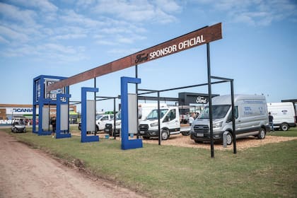 Ford renovó por completo su línea de furgones Transit