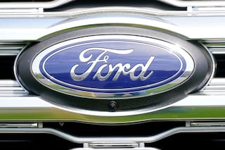 Ford retira más de 270.000 vehículos eléctricos e híbridos por riesgo de desplazamiento