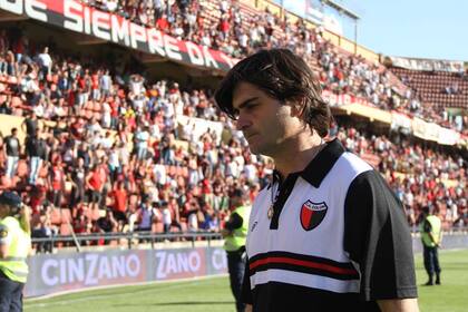 Forestello dejó de ser el DT de Colón