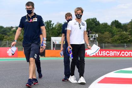 Ya en Mugello, recorriendo la pista de la carrera del próximo domingo