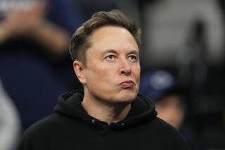Fortuna de Elon Musk toca brevemente los US$500.000 millones, según Forbes
