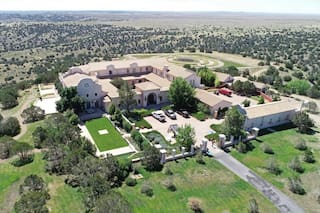 Lanzan una investigación para conocer detalles de los presuntos abusos de Epstein en una megamansión en EE.UU.