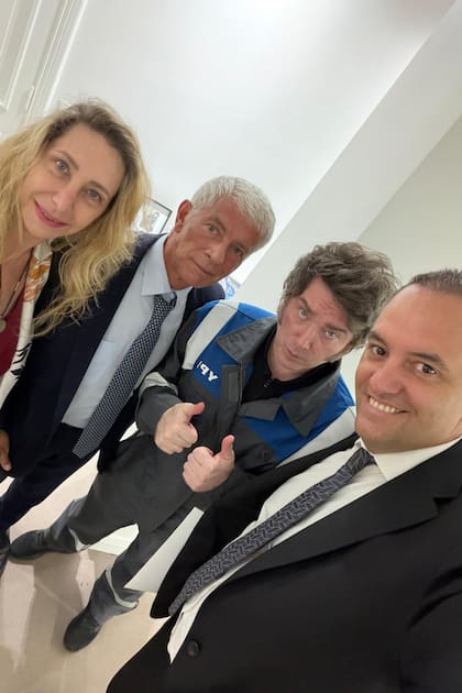 Foto de la despedida de Cuneo Libarona por el presidente Javier Milei