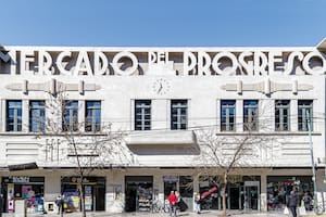 Arquitectura, verde, mercados, gastronomía y arte en Caballito