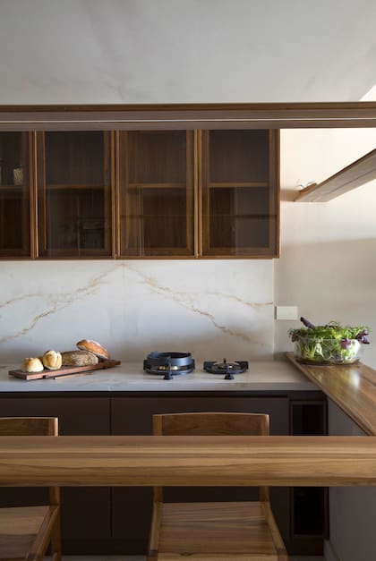 Muebles laqueados y en petiribí.