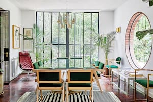 Una decoradora y su hija arquitecta unieron sus estilos en esta casa de inspiración Bauhaus
