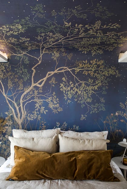 Cama, almohadas y sábanas (Rosen).