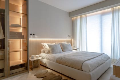 Las cortinas livianas permiten el ingreso de luz natural y generan una sensación de mayor amplitud y armonía
