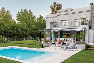 Presente perfecto. Así se modernizó una casa señorial para una familia numerosa