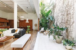 Patios muy bien integrados y ambientados que le dan encanto al verano en la ciudad