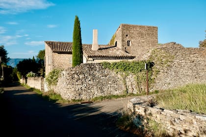 La casa originalmente era una granja que luego se dividió en dos.