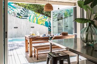 En San Isidro. Una casa construida en barranca recrea el estilo de vida paulista