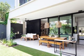 Una casa para cinco, reformulada para ser práctica, minimalista y segura