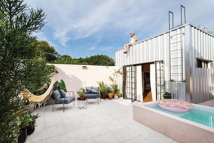"Cualquier techo se puede convertir en una terraza verde, incluso los inclinados, si se aísla y se desagua correctamente", dice el dueño de casa.