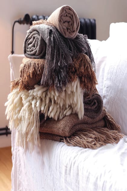 Animá diseña y produce textiles en lana merino, vicuña y llama.