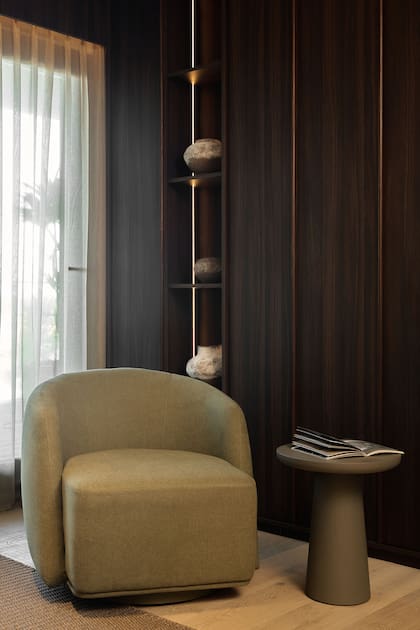 Cortinas de Hunter Douglas (M&F Design). Muebles pensados especialmente por Halesa Estudio realizados por Tahis.