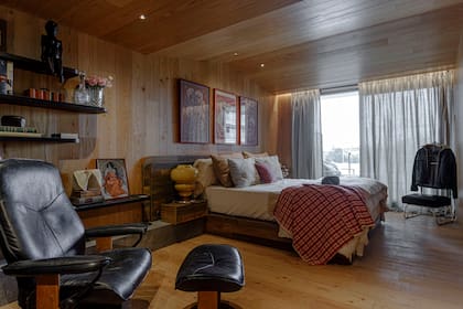 La decoración de la estantería es obra del Estudio, encausada por María Filgueira.