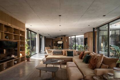 En toda la casa, los artefactos de iluminación son de Dimm y I Wish.