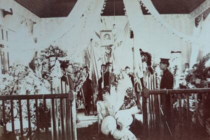 Foto inèdita Capilla ardiente _ Rubén Darío .