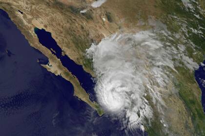 Foto satelital de la NASA donde se observa cuando Manuel toca tierra