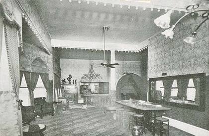 Fotografía antigua del interior del Ohio Club, el bar más antiguo de Arkansas (theohioclub.com)