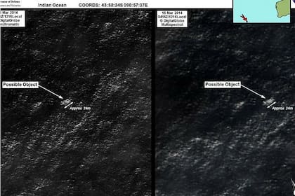 Fotografía facilitada por la Autoridad de Seguridad Marítima de Australia (AMSA); es una imagen de satélite tomada por DigitalGlobe el 16 de marzo; hay objetos que podrían pertenecer al avión desaparecido de Malaysia Airlines