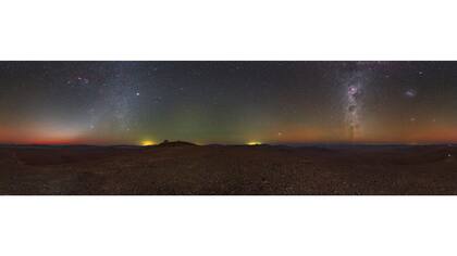 Fotografía nocturna del Cerro Armazones