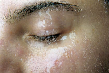 Fotografía sin título de Alejandro Kuropatwa, de la serie "Mujer" (2001), comprada por el Moderno