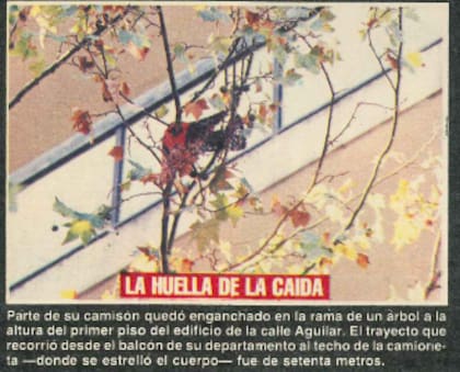 Fotografía tomada por la revista Libre donde muestra un pedazo de la tela roja del camisón de Stefani enganchado al árbol de la vereda