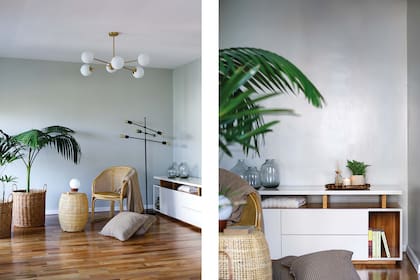 Lámparas ‘Araña Classy’ de pie y ‘Moon’ (I Wish). Consola laqueada (Arbeitt Argentina). Bandeja (Aires de Mar Deco) con difusor y vela (Luces Candles & Home). Manta y almohadones (Lote Propio). Plantas (Ciudad Naturaleza). Jarrones de vidrio, silla, canastos y puf de fibras naturales (Dukaan Home).