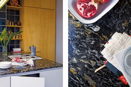 El mueble de guardado es de kiri con terminación hidrolaqueada para conservar la textura pálida de la madera. Una parte se usa como escobero, y otra para la vajilla.