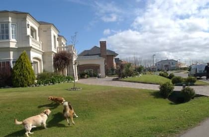 El barrio Ayres del Pilar está al lado de Vila y forma todo parte del mismo masterplan originado 25 años atrás por la desarrolladora