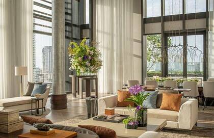 Four Seasons Bangkok en el río Chao Phraya