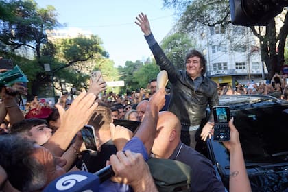 Rosendo Fraga analizó cómo llega el gobierno de Milei a las elecciones: “Ya no tracciona como antes” - Image 2
