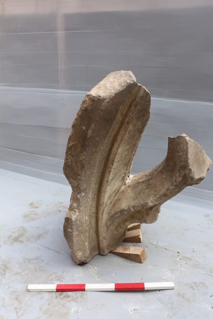 Fragmentos de la iglesia medieval recuperados descubierto por Cotswold Archaeology durante su programa de excavación arqueológica (Foto: Gentileza Universidad de Gloucester)