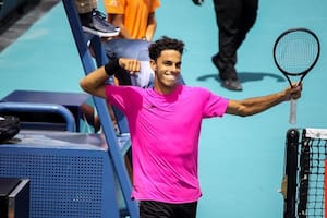 Fran Cerúndolo, feliz después de su impactante triunfo sobre Gaël Monfils; en la etapa de octavos de final se enfrentará con el estadounidense Frances Tiafoe, que sacó del Masters 1000 de Miami a su hermano Juan Manuel.