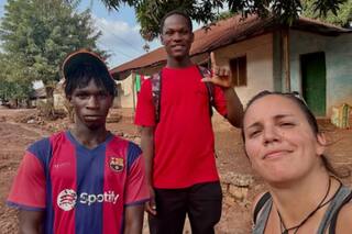 Es profesora de Matemáticas pero decidió dejar todo para recorrer África como mochilera