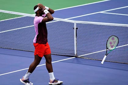 Frances Tiafoe no lo puede creer: acaba de derrotar a Rafael Nadal en los 8vos de final del US Open