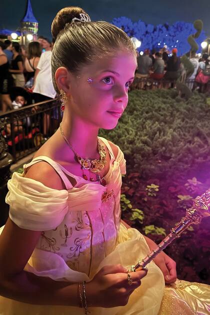 Francesca eligió vestirse de Bella, la protagonista de La bella y la bestia.