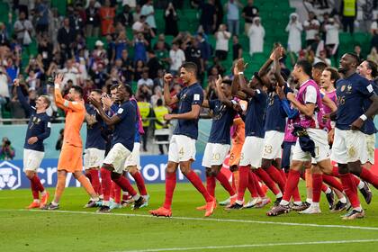 Francia derrotó a Polonia por 3 a 1 con autoridad; por tercer mundial seguido es cuartofinalista.