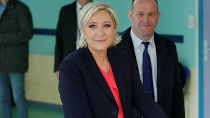 Francia elige presidente entre Macron y Le Pen