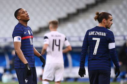 Martial y Griezmann, dos de las figuras de Francia; el campeón tendrá un grupo razonablemente accesible hacia Qatar