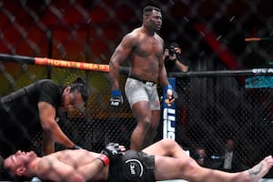 Ngannou: el devastador KO del gigante camerunés que conmueve a la UFC