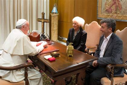 La titular de Madres de Plaza de Mayo afirmó que el encuentro con Francisco fue muy ameno