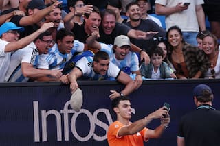 Cerúndolo se sube a la hinchada argentina y sueña con hacer historia en el Australian Open