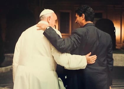 Francisco con Zampini: "Era muy bondadoso y sonriente", recuerda el sacerdote