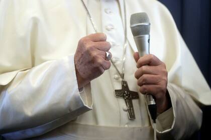 En el avión que lo llevó de vuelta a Roma, el Pontífice respondió, como es habitual, preguntas de la prensa