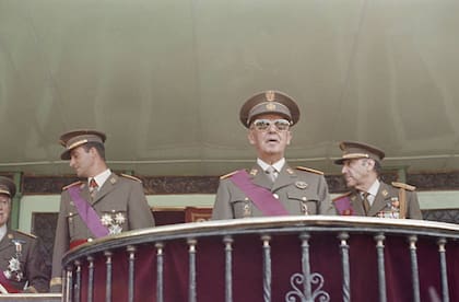 Francisco Franco eligió a Juan Carlos para restaurar que, tras su muerte, restaurara la Monarquía española (Getty Images)