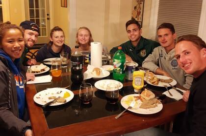 Francisco, junto a sus amigos en Estados Unidos.