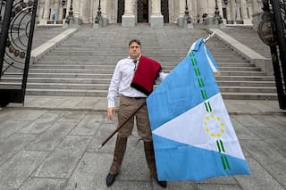 Paoltroni cerró su campaña a caballo y desafió a Insfrán a dejar el poder en Formosa